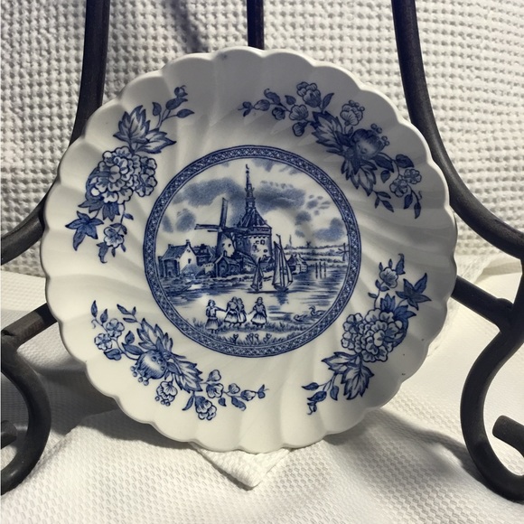 Vintage~English Country Toile Holland~Tulip Time~6 1/4” Plate - Picture 1 of 6